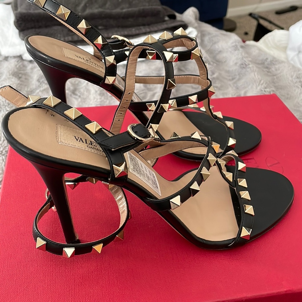 Open toe heel sandal with gold studs